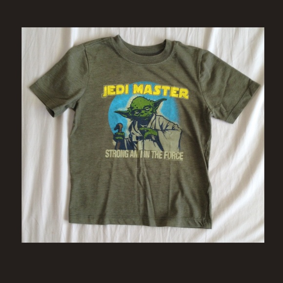 Old Navy Yoda T. Size 5. - Picture 1 of 4
